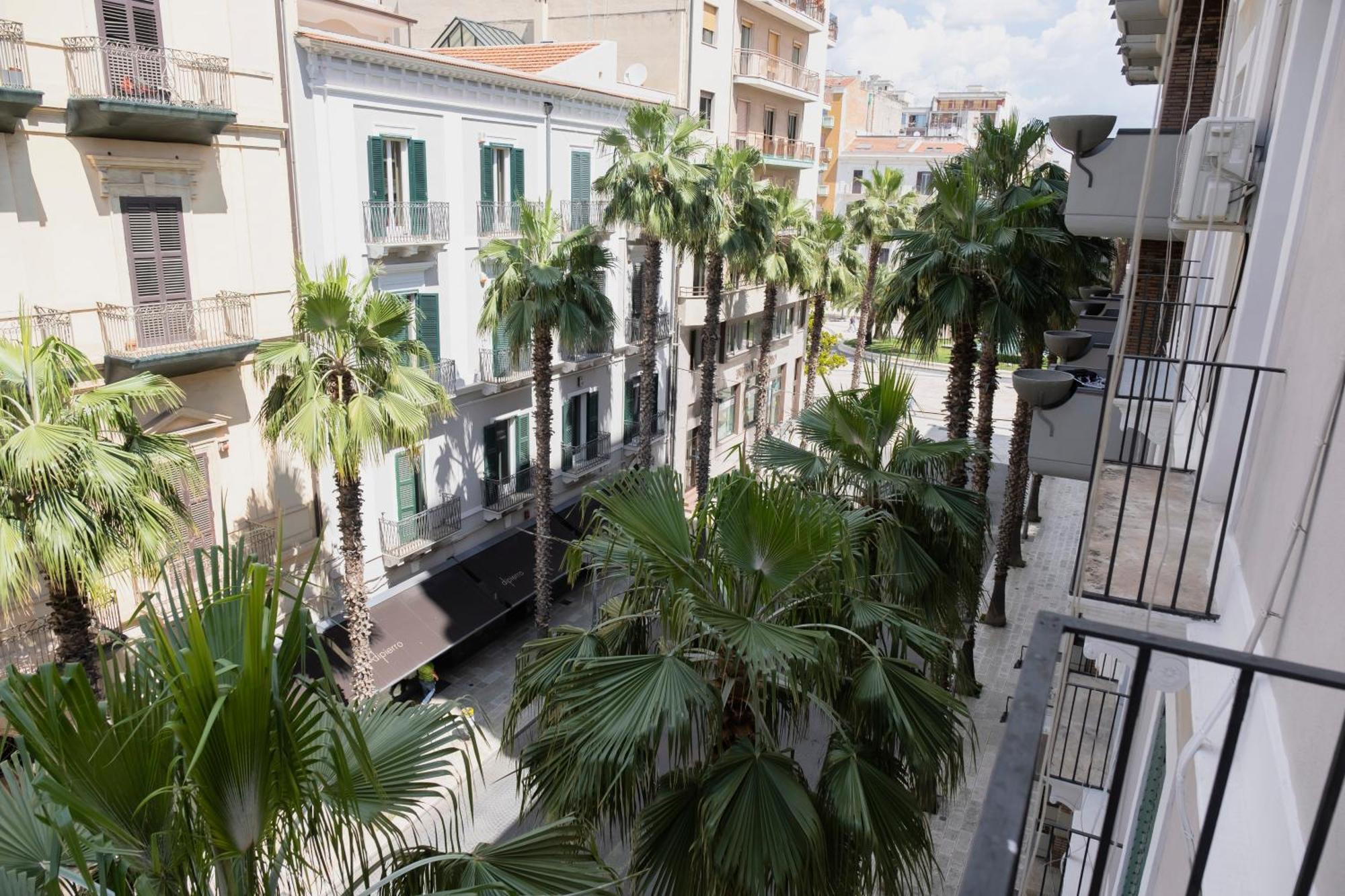Barneys Design Apartment Taranto Bagian luar foto